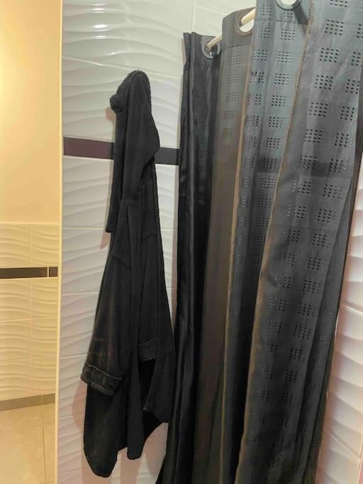Katy Apartment ตูร์นง-โซร์-โฮน ภายนอก รูปภาพ