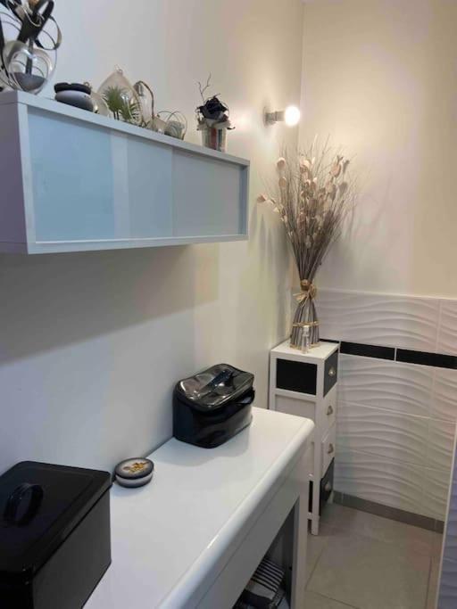 Katy Apartment ตูร์นง-โซร์-โฮน ภายนอก รูปภาพ